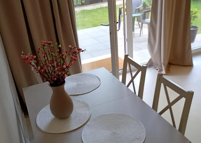 House Z Ogródkiem * Ciechanów